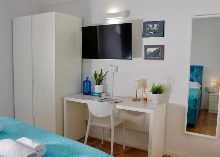 Gasthuis Helmirage Luxury Parlamento 4*