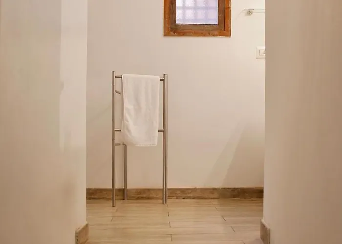 Helmirage Luxury Parlamento 4* Rome